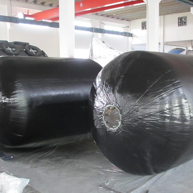 手工聚脲和聚脲喷涂的区别是什么